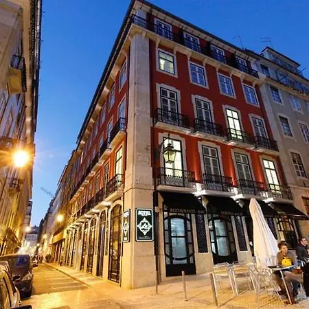 Com Varanda Na Rua Dos Douradores * Lisbon